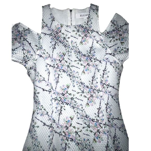 Elliatt Euphoria Floral Dress - Picture 2 of 7